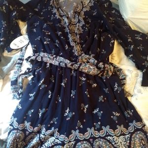 NWT Ruffle sleeve romper with belt